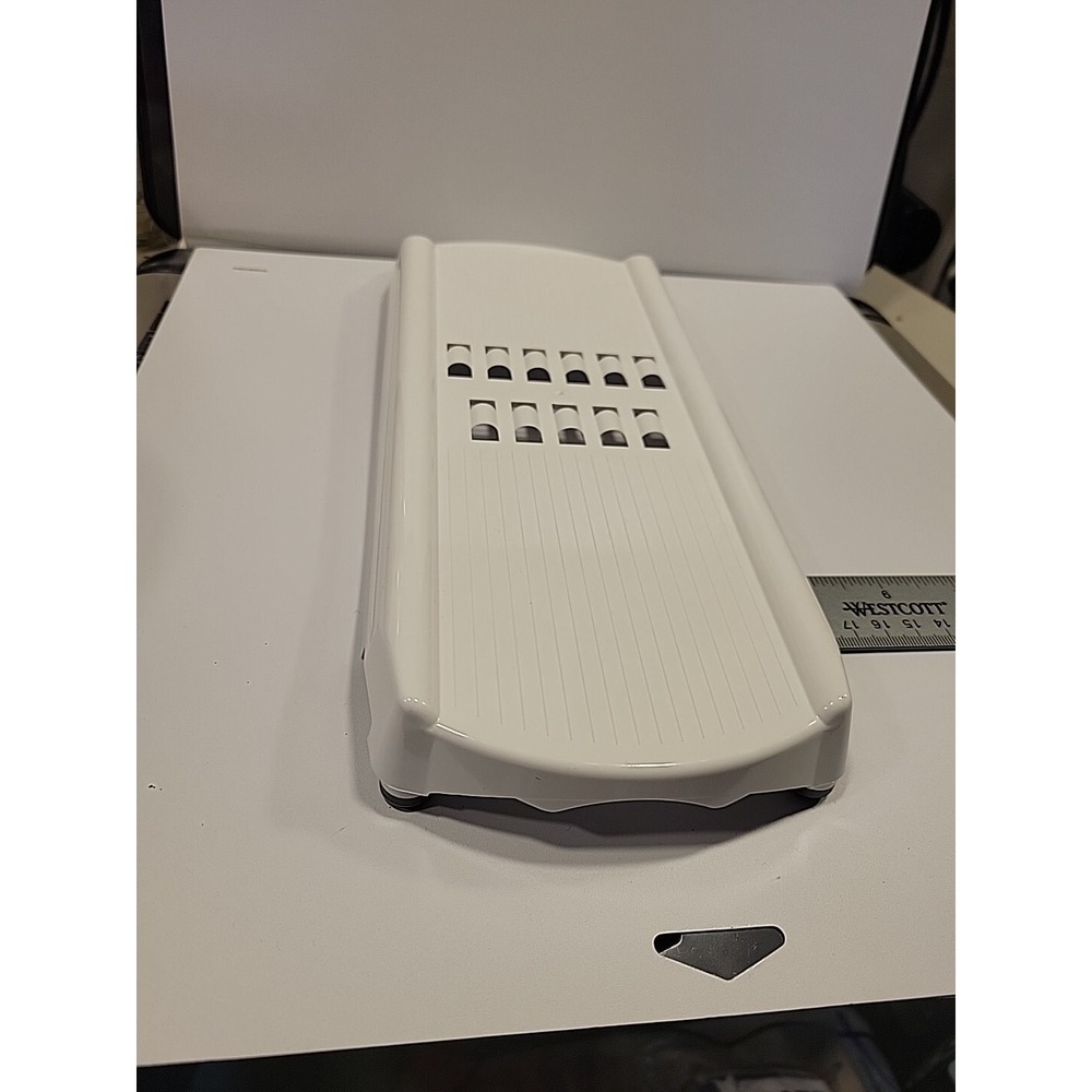 Pampered Chef Veggie‎ Strip Maker 1145